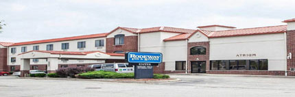 Cheapestairportparking Parking -Rodeway Inn & Suites - Milwaukee (MKE) Airport Parking