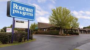 Cheapestairportparking Parking -Rodeway Inn and Suites SYR Airport Parking