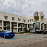 Cheapestairportparking Parking -Motel 6 BUF Airport Parking